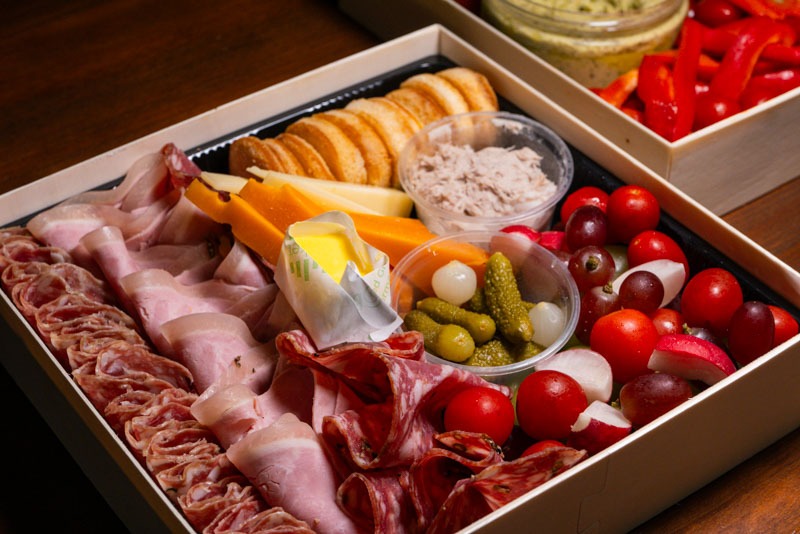 Epermarket is an online grocer that specializes in imported goods — the favorite choice of expats living in Shanghai, Hangzhou, Suzhou, Shenzhen, and Guangzhou.