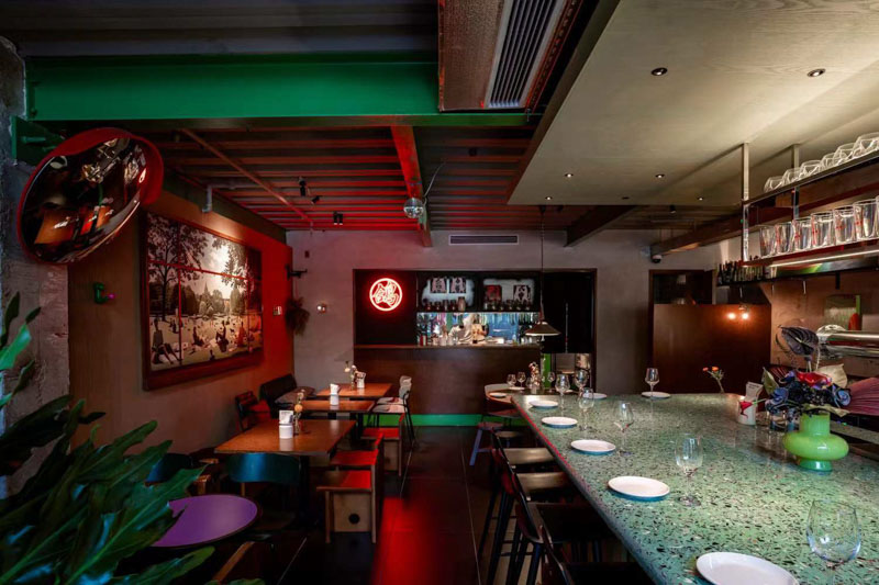 Park South is a contemporary Taiwanese fusion restaurant in Shanghai.