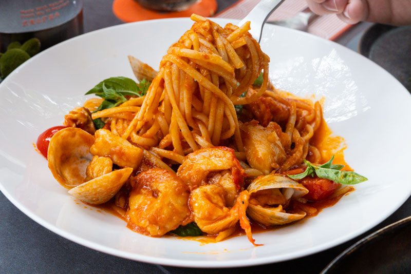 Lazy Lunch — a great brunch deal at Stiller by Stefan Stiller in Xintiandi, Shanghai. Photo by Nomfluence.