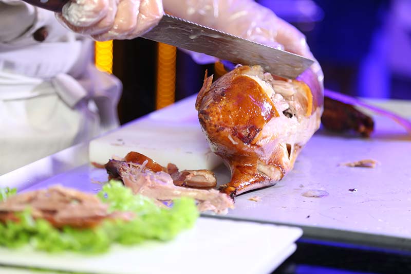Peking Duck in Shanghai at Da Dong. Photo @ Nomfluence