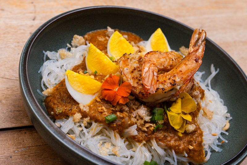 Filipino food in Shanghai at Bela Fiesta, M50 Art District. Photo @ Nomfluence