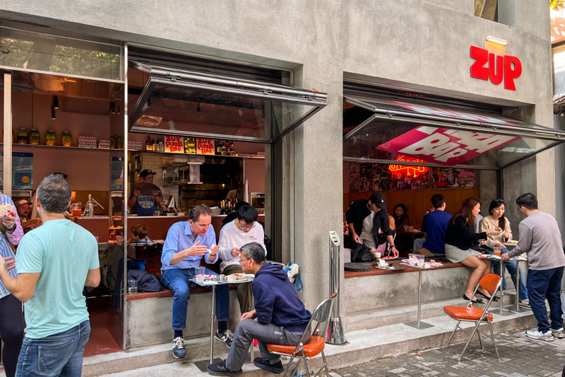 ZUP Pizza Bar for thin crust and extra thick crust pizzas in Shanghai. Photo @ Nomfluence