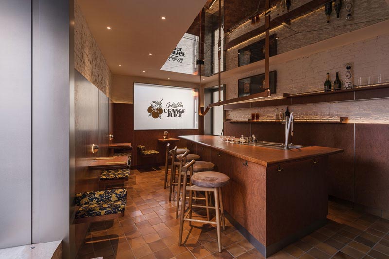 Bar OJ is a cocktail bar in Shanghai